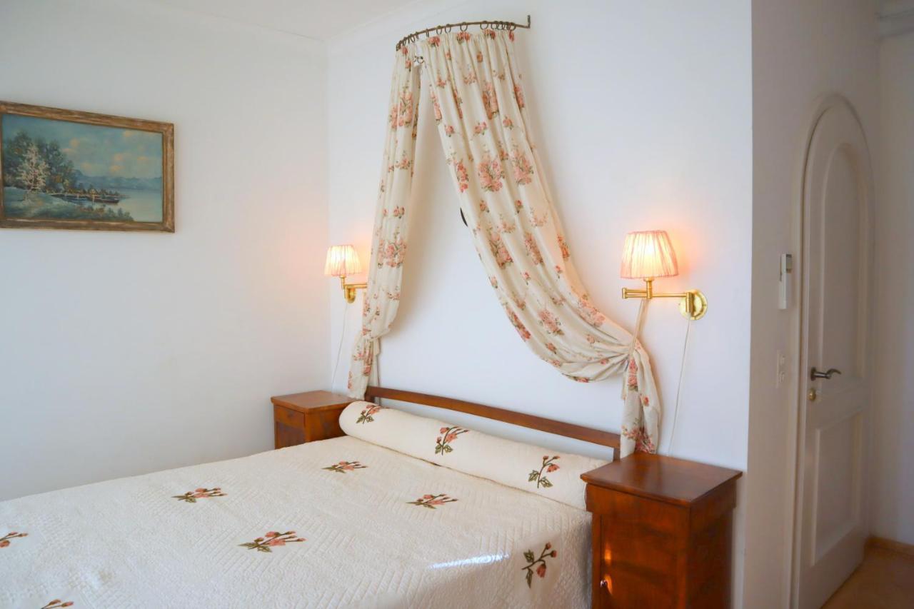 Barony Le Pergole Holiday Apartments ลูกาโน ภายนอก รูปภาพ