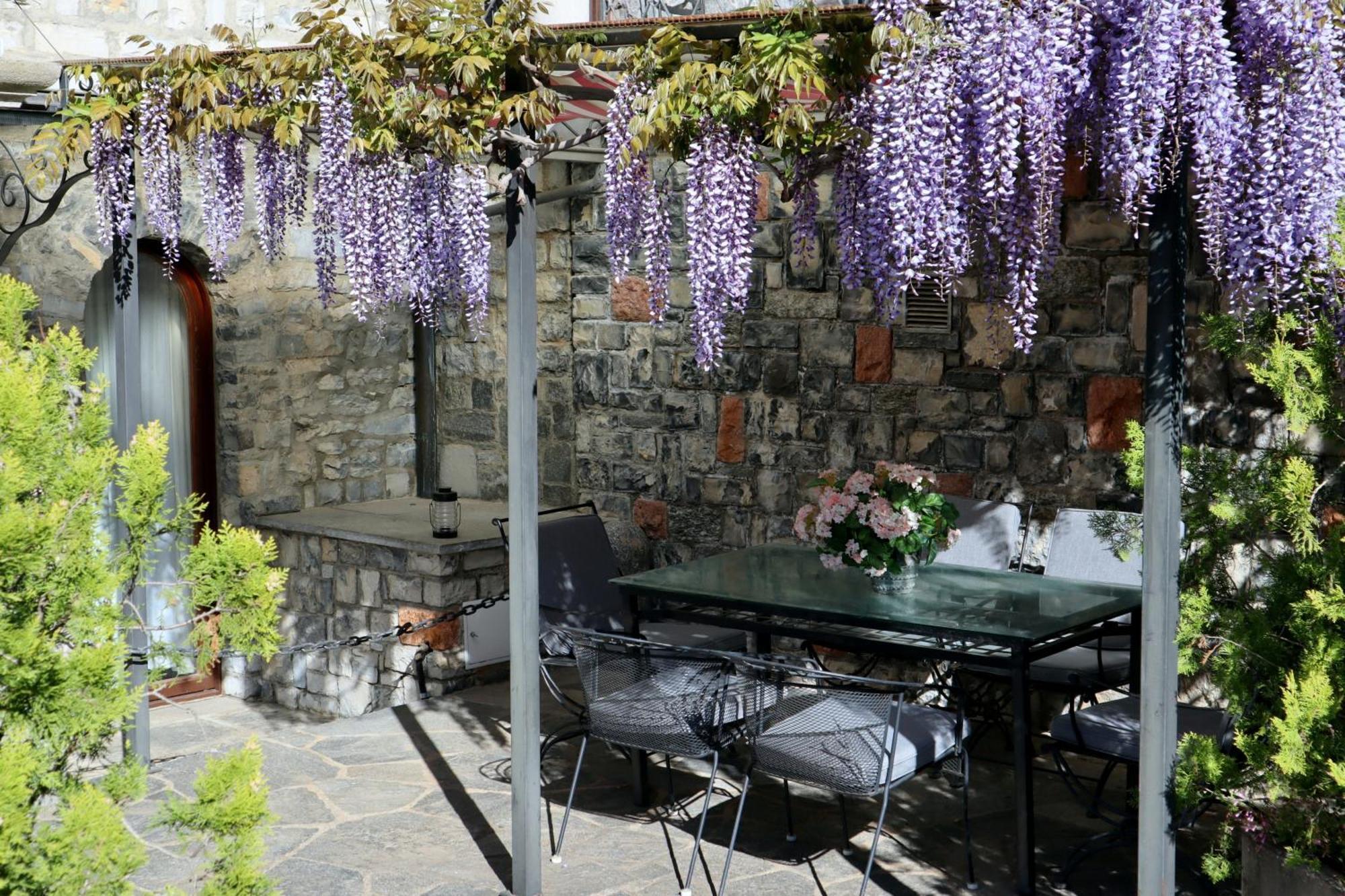 Barony Le Pergole Holiday Apartments ลูกาโน ภายนอก รูปภาพ
